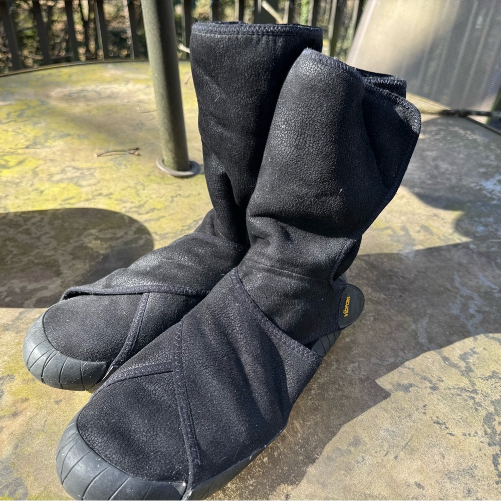 Vibram Mid Eastern Traveler Boot Black Furoshiki